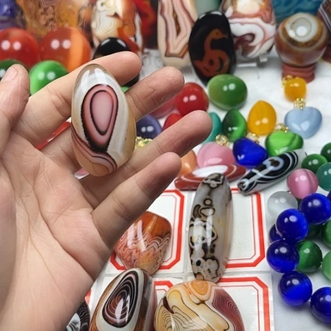 玛瑙/玉髓颈饰未镶嵌