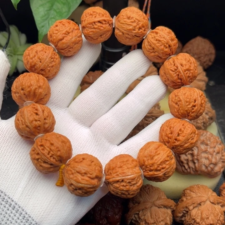 怀***月文玩核桃把件和尚头