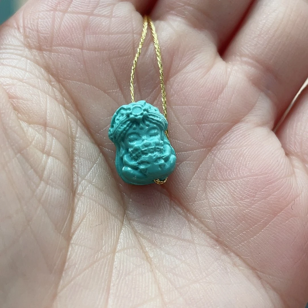 绿松石颈饰未镶嵌