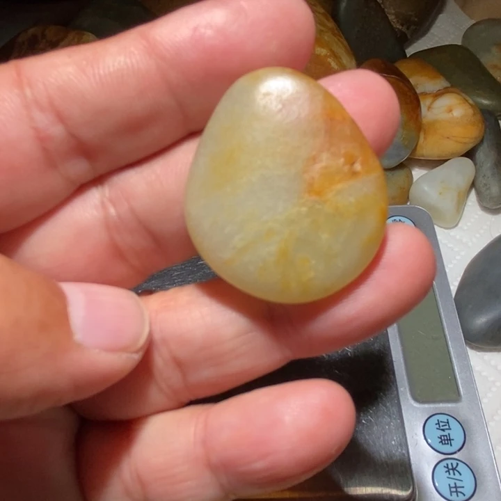 和田玉（子料）未镶嵌颈饰