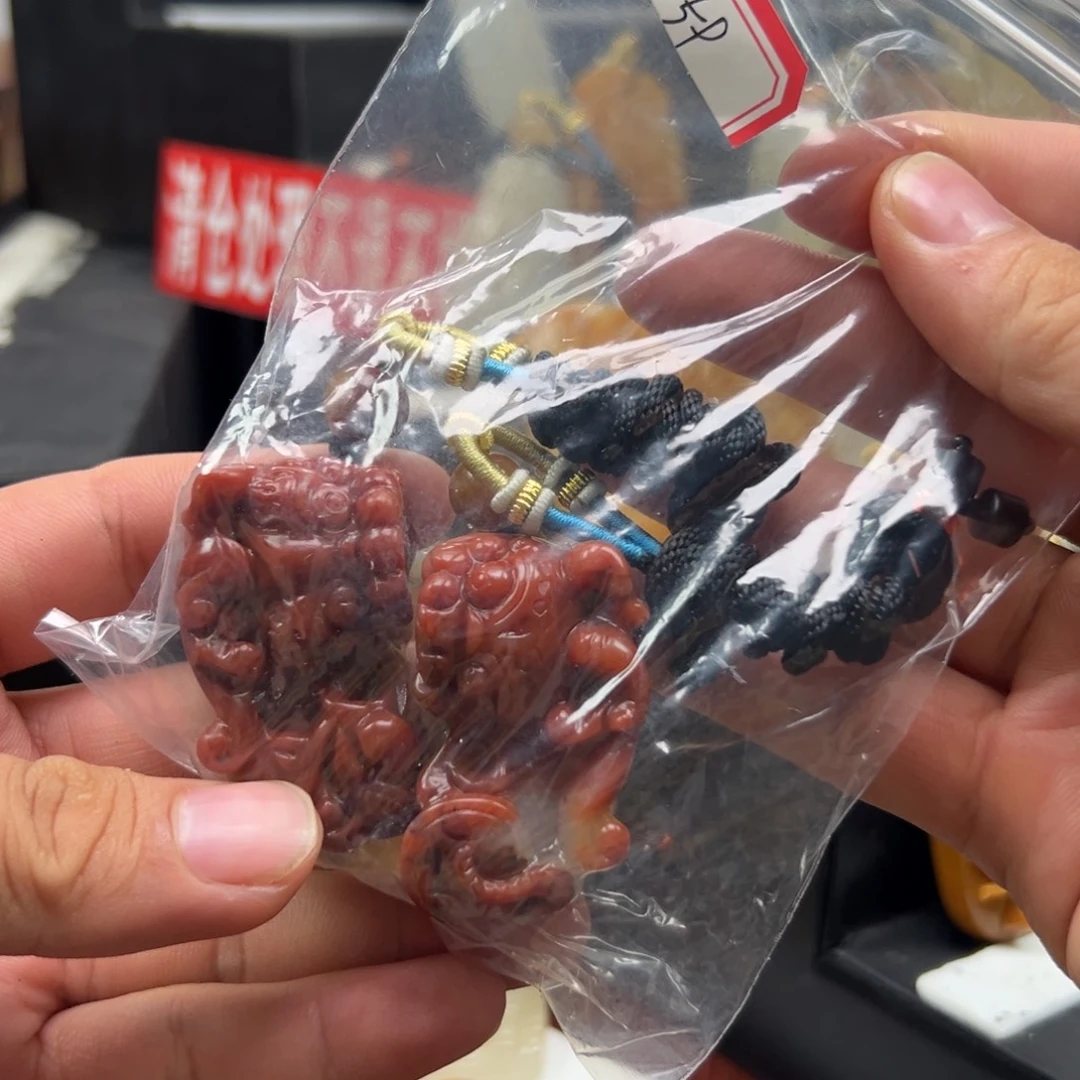 石英质玉(黄龙玉)未镶嵌多样性发货,发其一