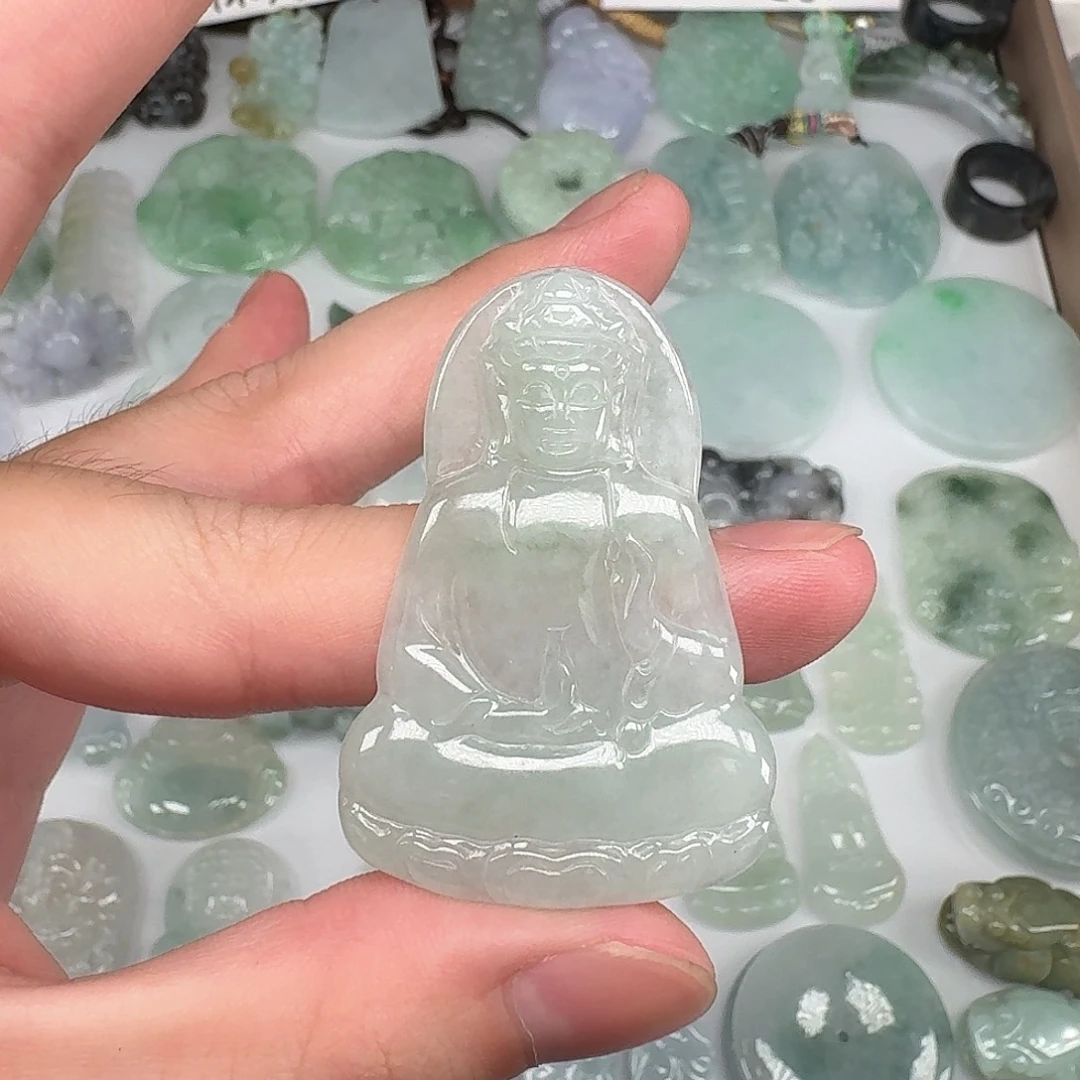 ****己翡翠未镶嵌颈饰天然翡翠