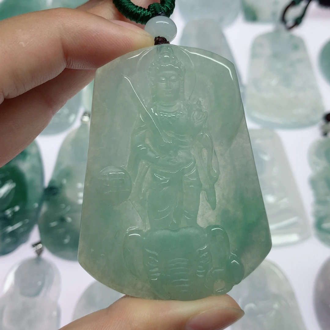 翡翠未镶嵌颈饰普贤