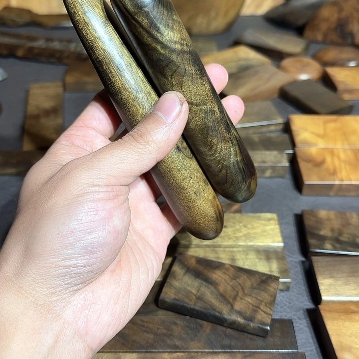 哇***哈阴沉木直播间一物一拍截图