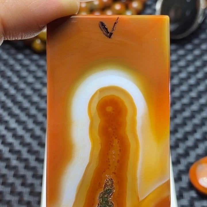 玛瑙/玉髓颈饰未镶嵌张*