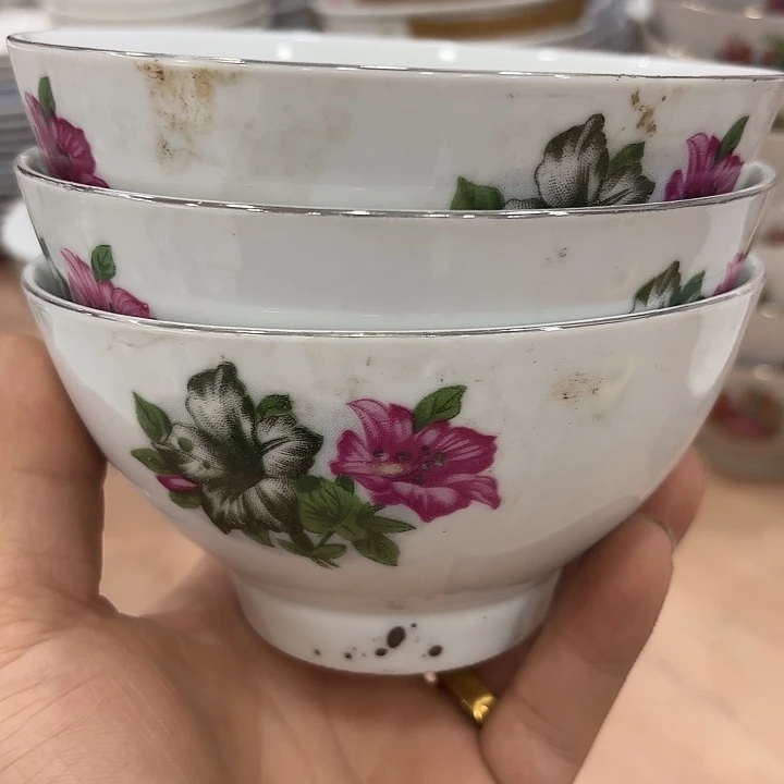 12.5公分米饭碗微瑕失圆
