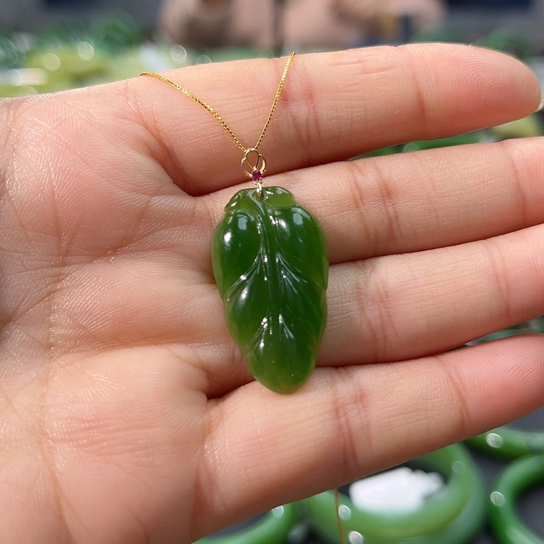 和田玉（碧玉）吊坠(不含链)18K金镶嵌