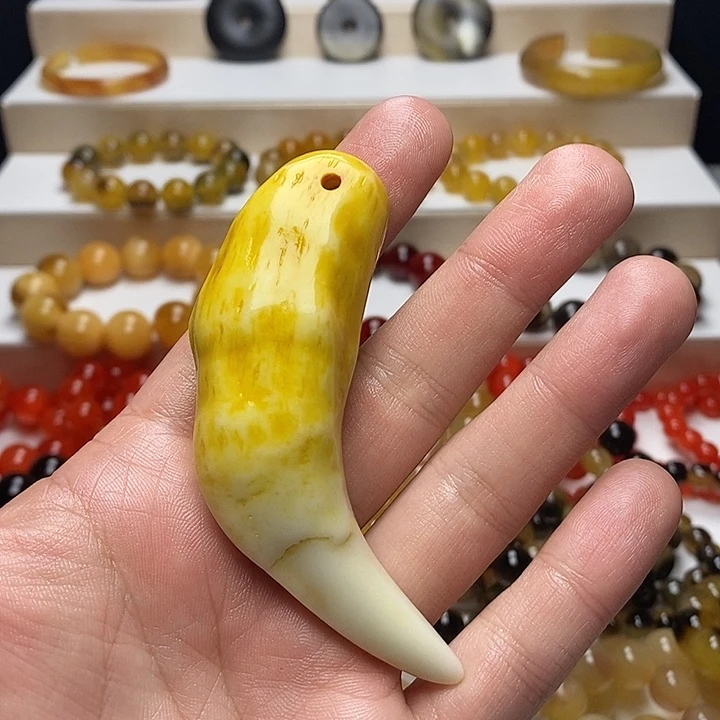 红***波骆驼牙手把手串串