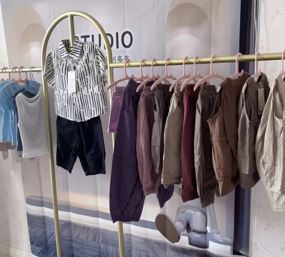 《慧姐童装小店》两单飞 80-160码四季款男女宝宝童装