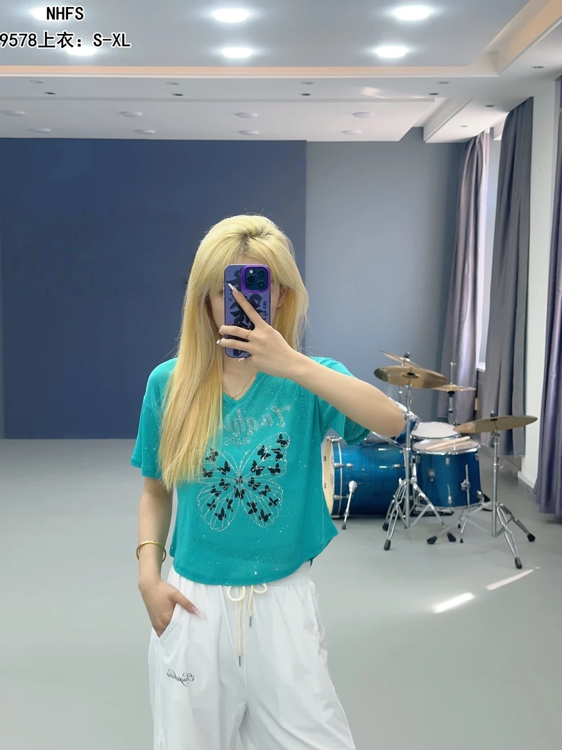 爆款上衣款号9578休闲夏季短袖百搭女装时尚绿色