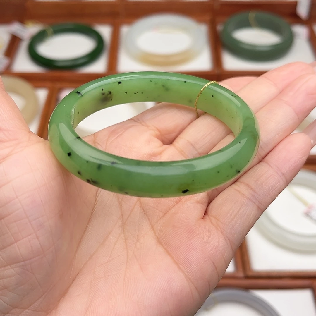 和田玉未镶嵌手镯52.6