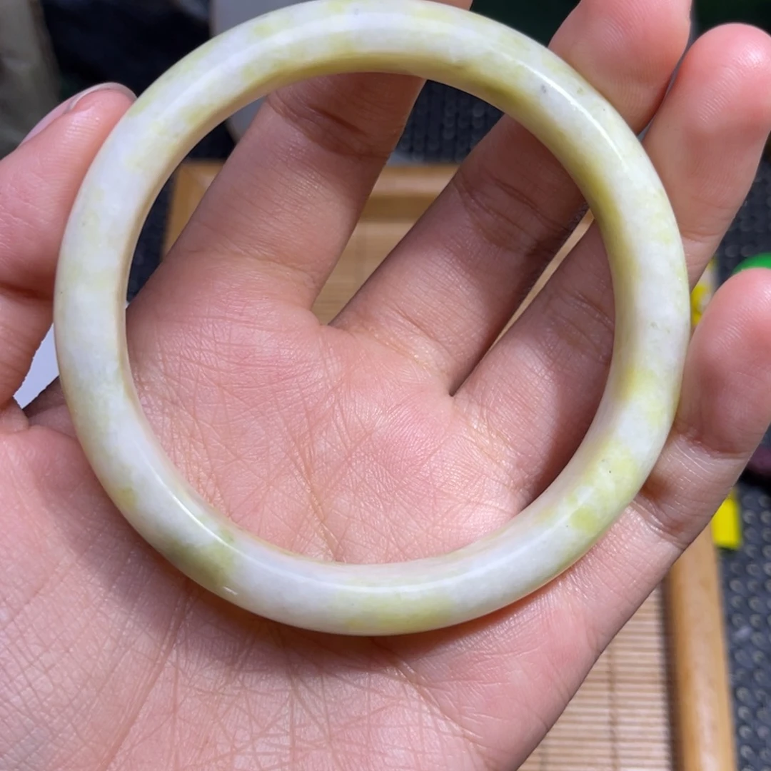 未镶嵌和田玉珠宝半成品60