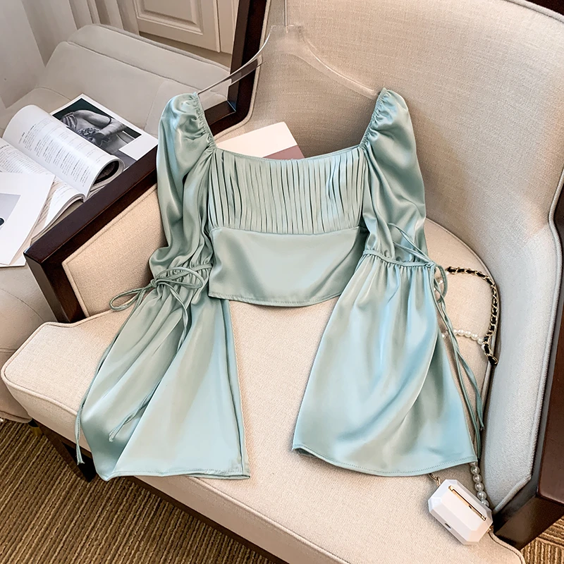 法式方领喇叭袖上衣季春季新款气质长袖洋气时尚感显瘦露肩3336