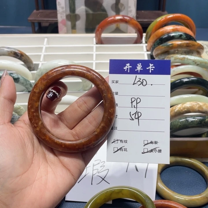 蛇纹石玉手镯未镶嵌爱*