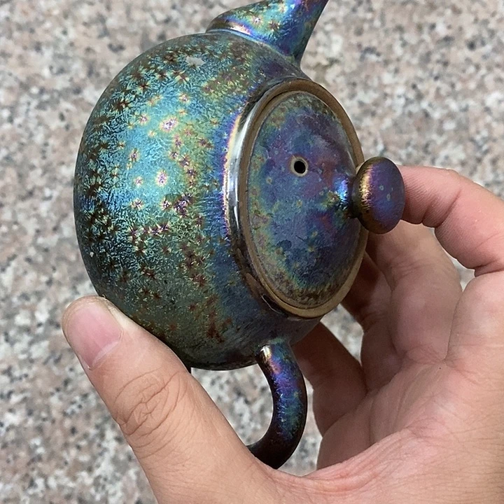 陶瓷艺术品及陶瓷壶壶