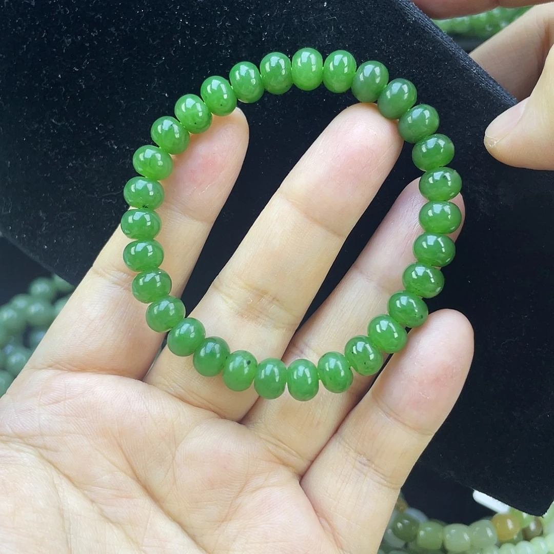 i***美和田玉（碧玉）未镶嵌手链