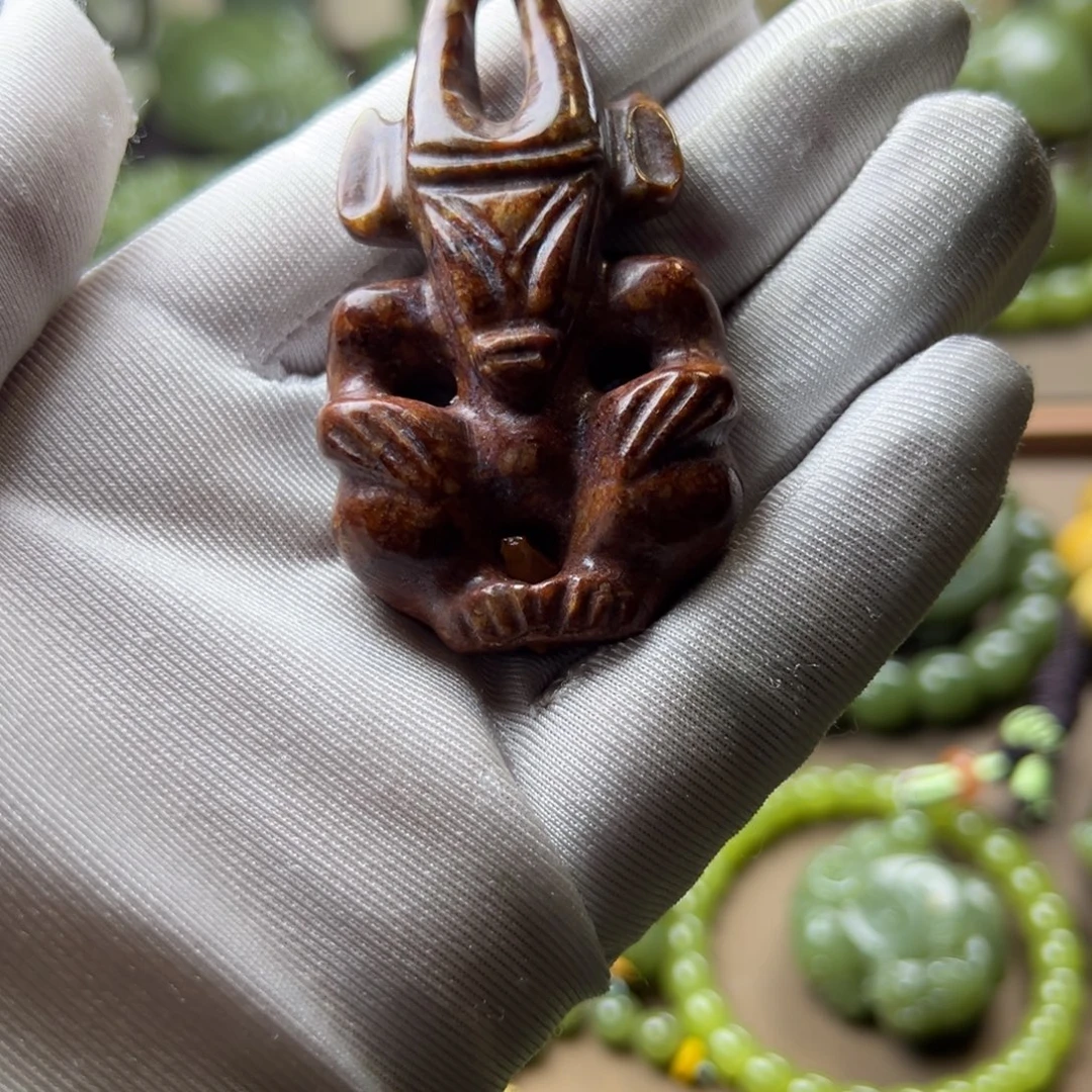 岫岩老玉（透闪石质玉）未镶嵌挂件