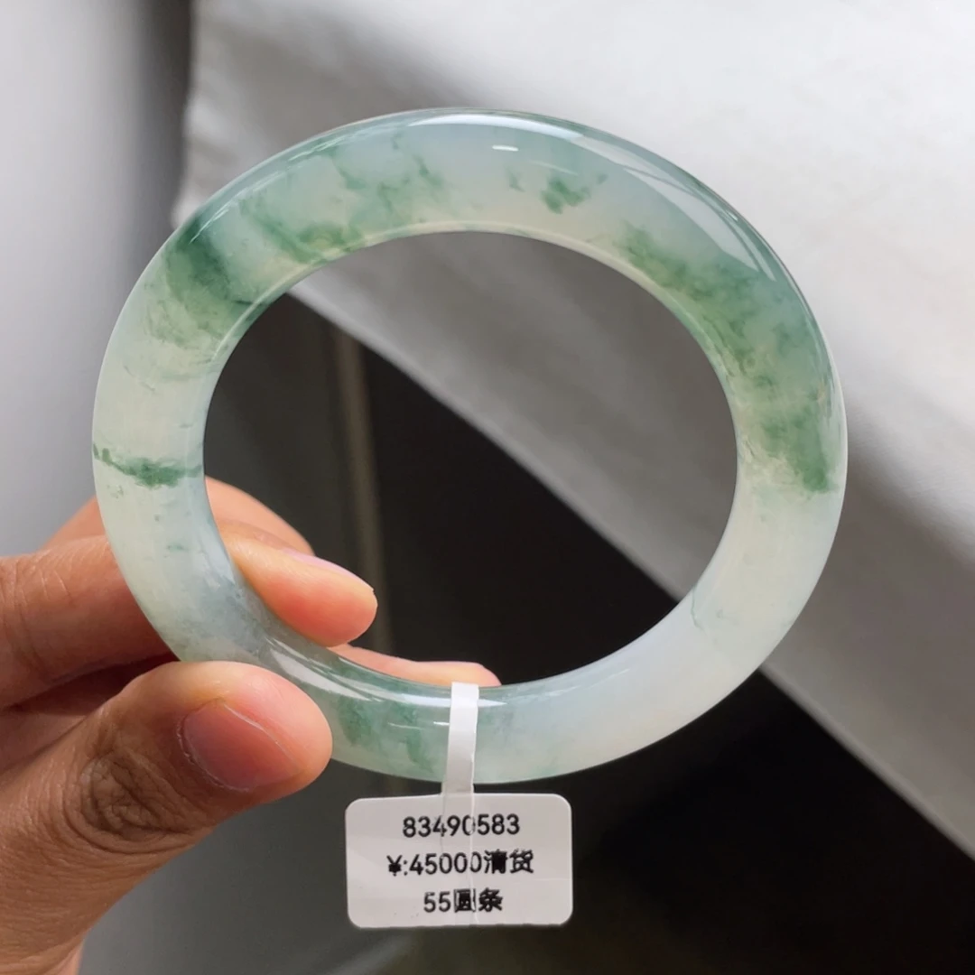 未镶嵌手镯翡翠回流新货/冰胶飘绿花圆条手镯（强推）