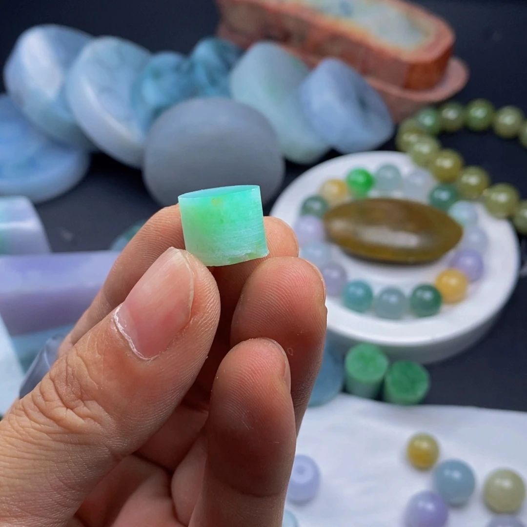 定制翡翠未镶嵌定制