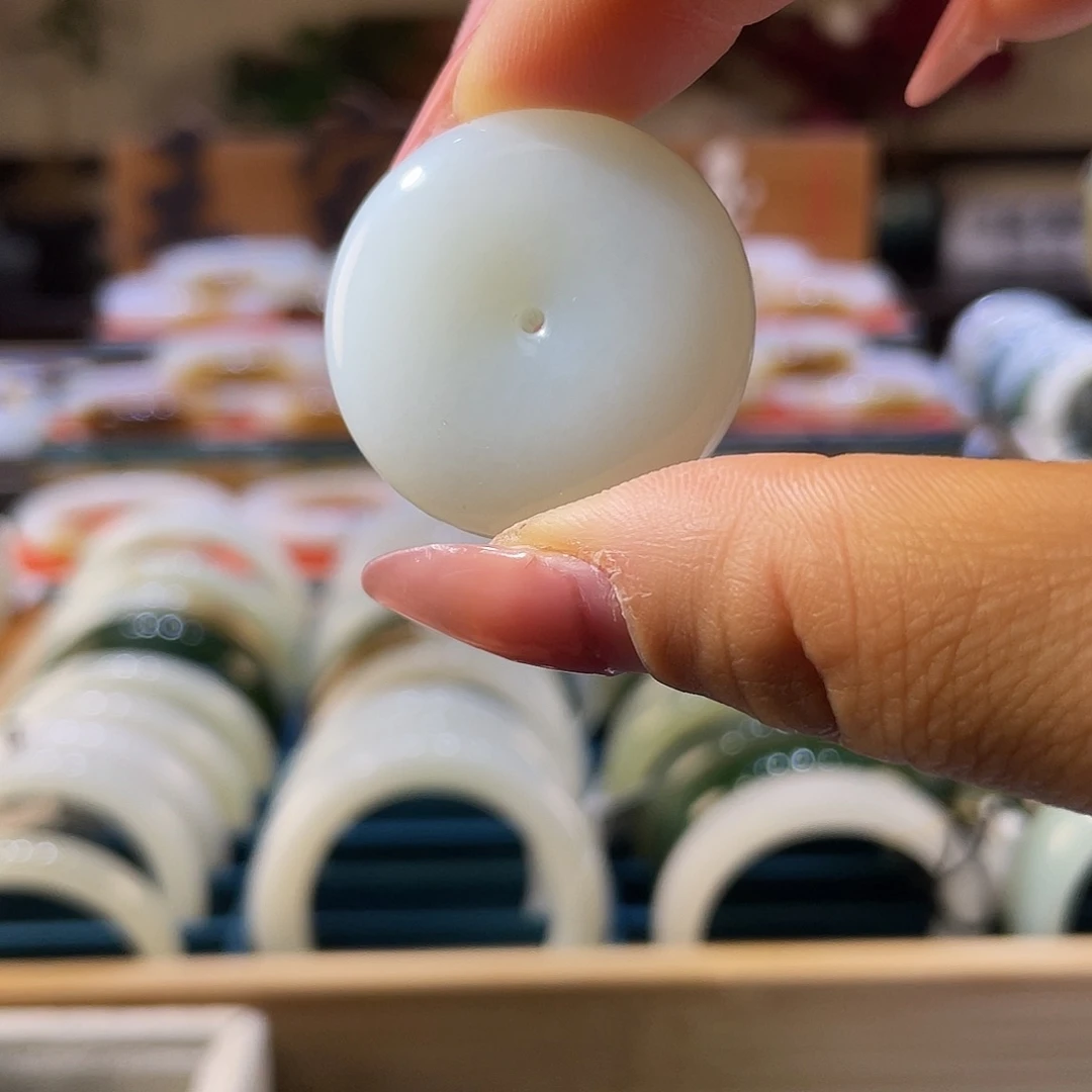 和田玉（白玉）未镶嵌颈饰