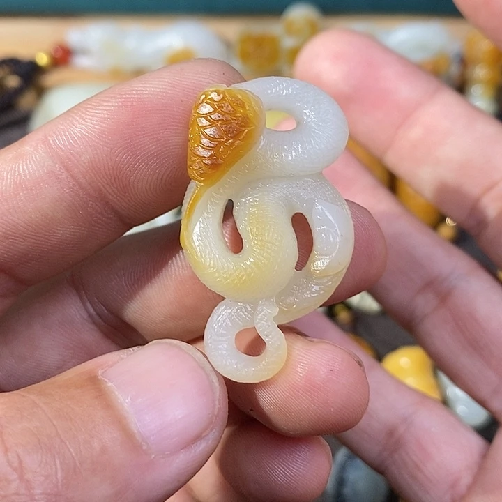 【闪购商品】和田玉挂件未镶嵌好***缘