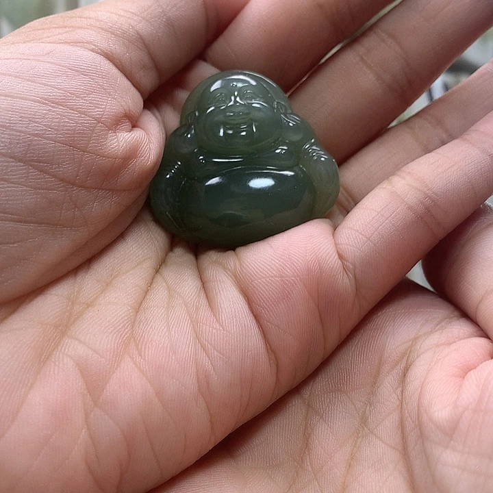 颈饰未镶嵌和田玉包容