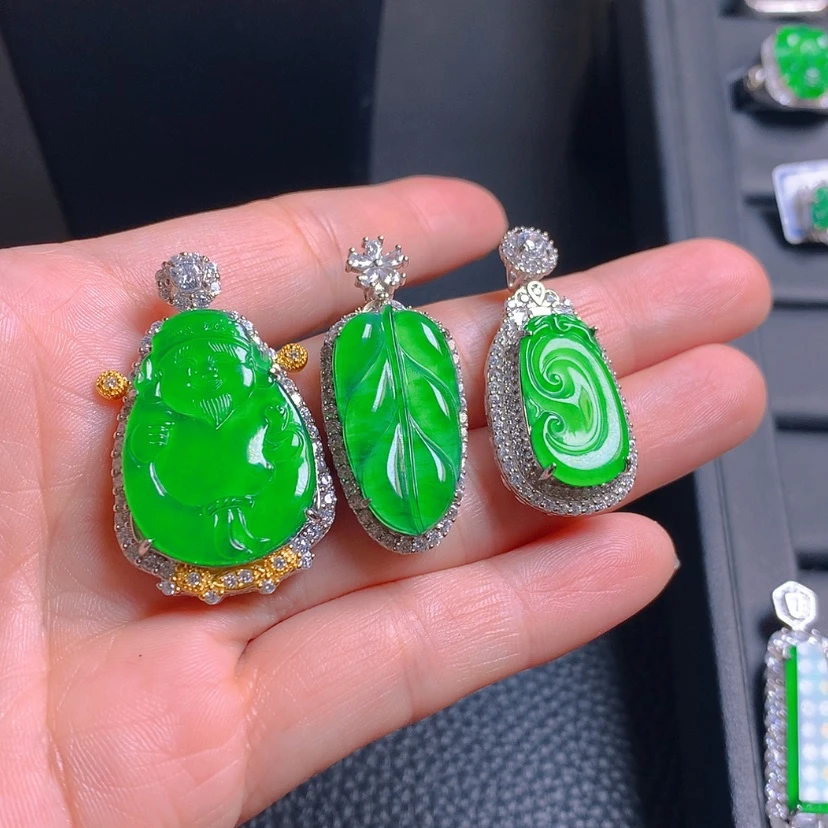 【闪购商品】翡翠吊坠(赠链)银S925镶嵌薇**の