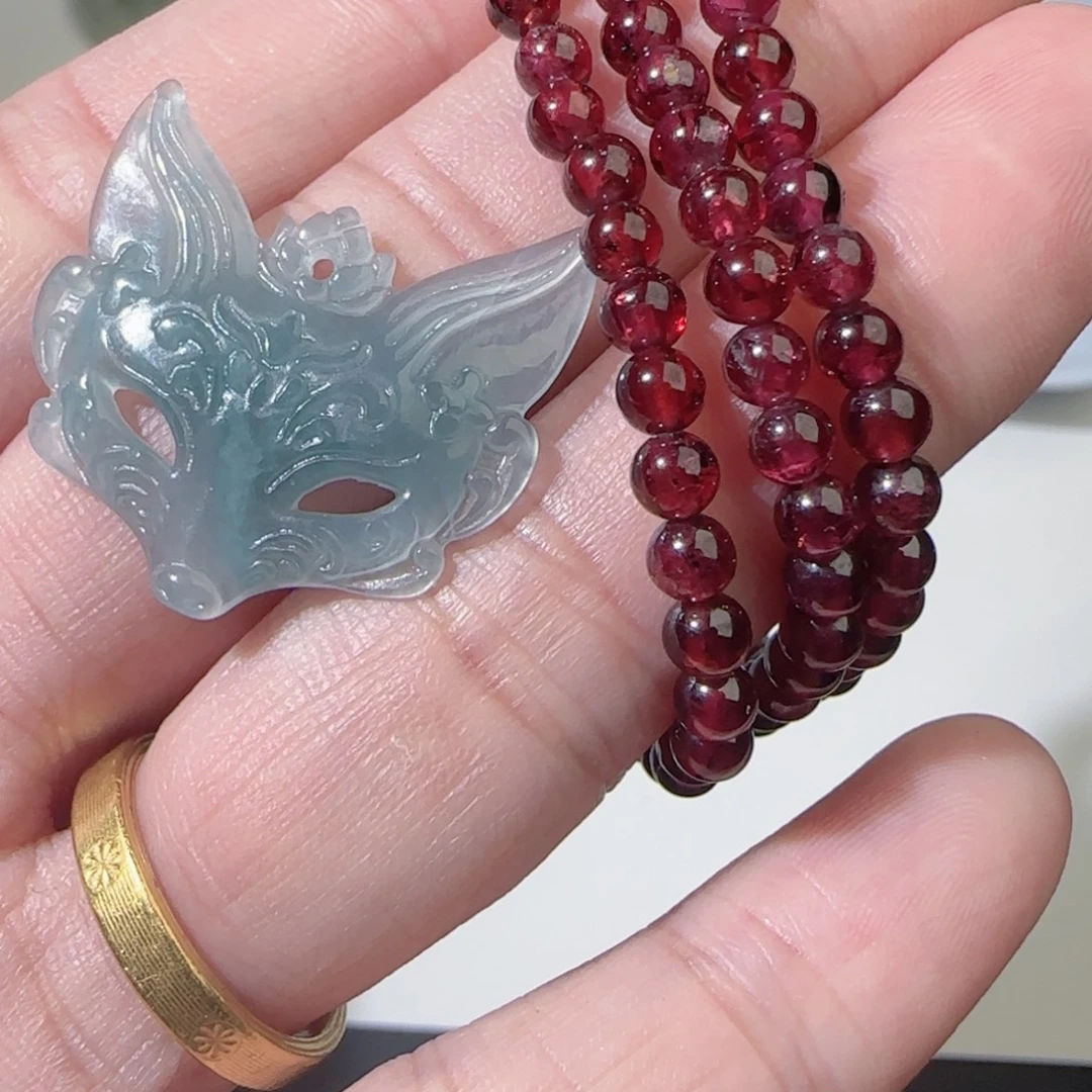 ****️翡翠未镶嵌颈饰翡翠