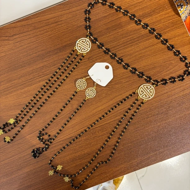 黑色头饰配饰 一套（bu退bu换）