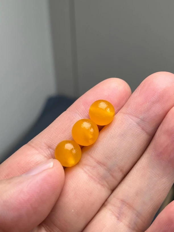 老黄玛瑙满橘皮纹圆珠直径10mm多样发一颗