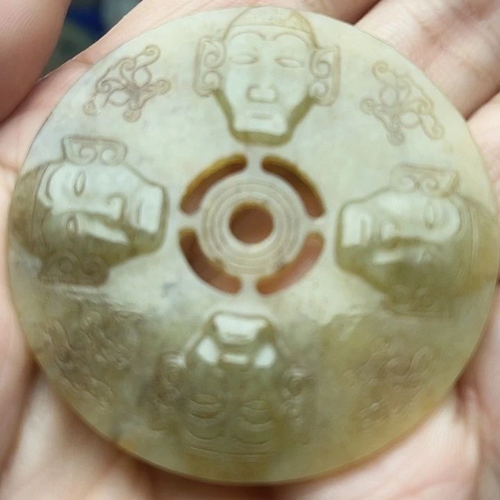 和田玉（青白玉）未镶嵌颈饰
