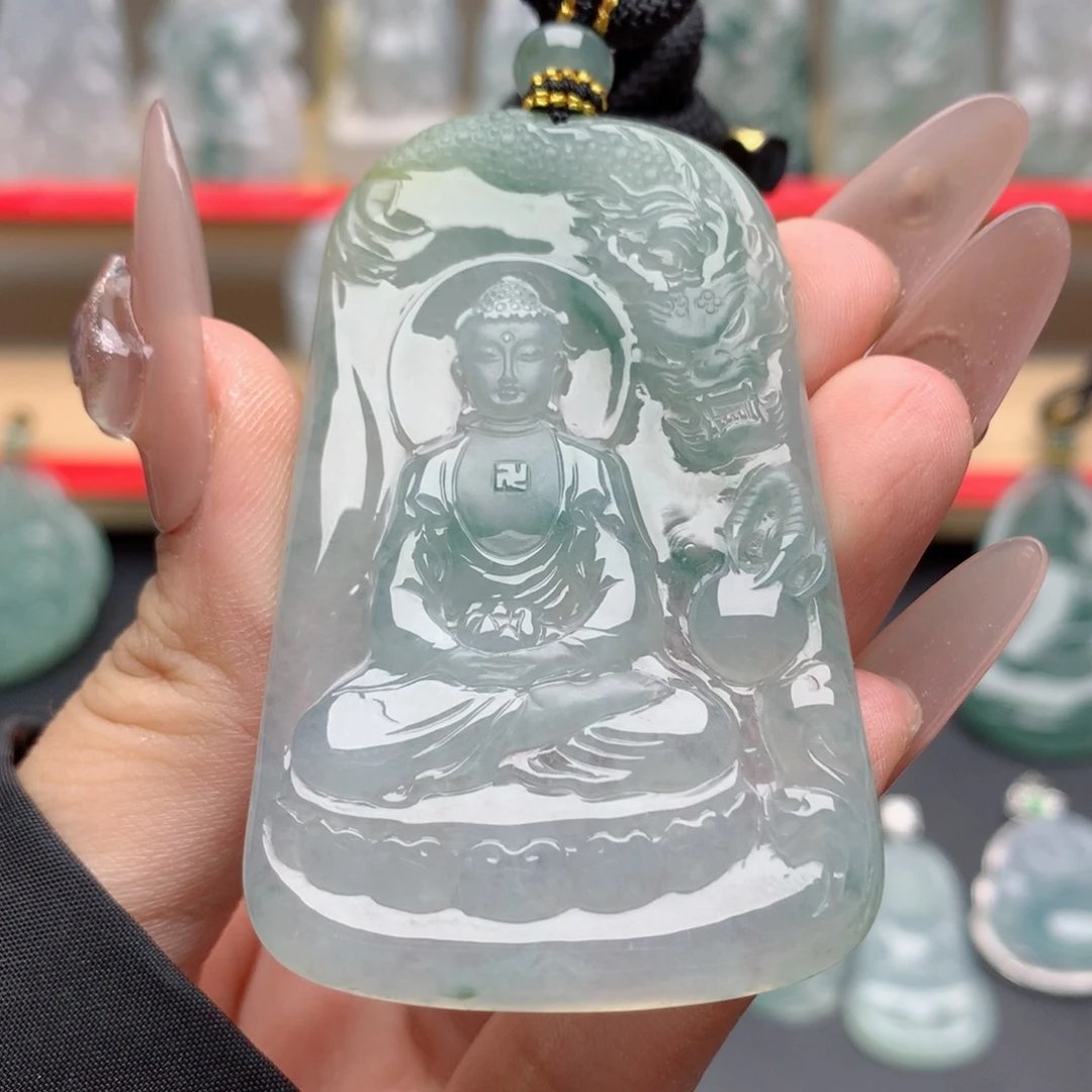 翡翠未镶嵌颈饰大日如来