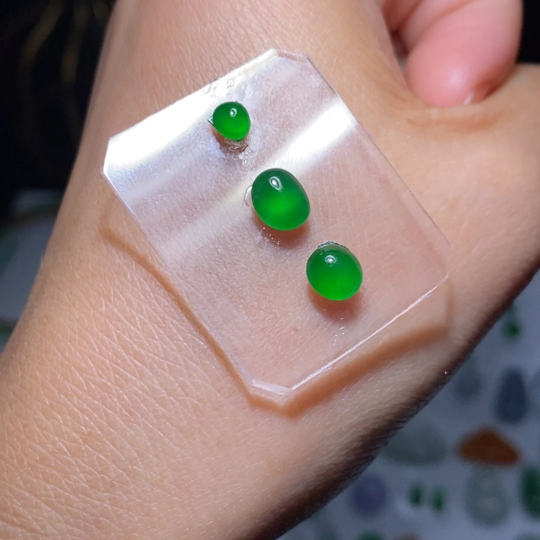 定制翡翠未镶嵌翡翠