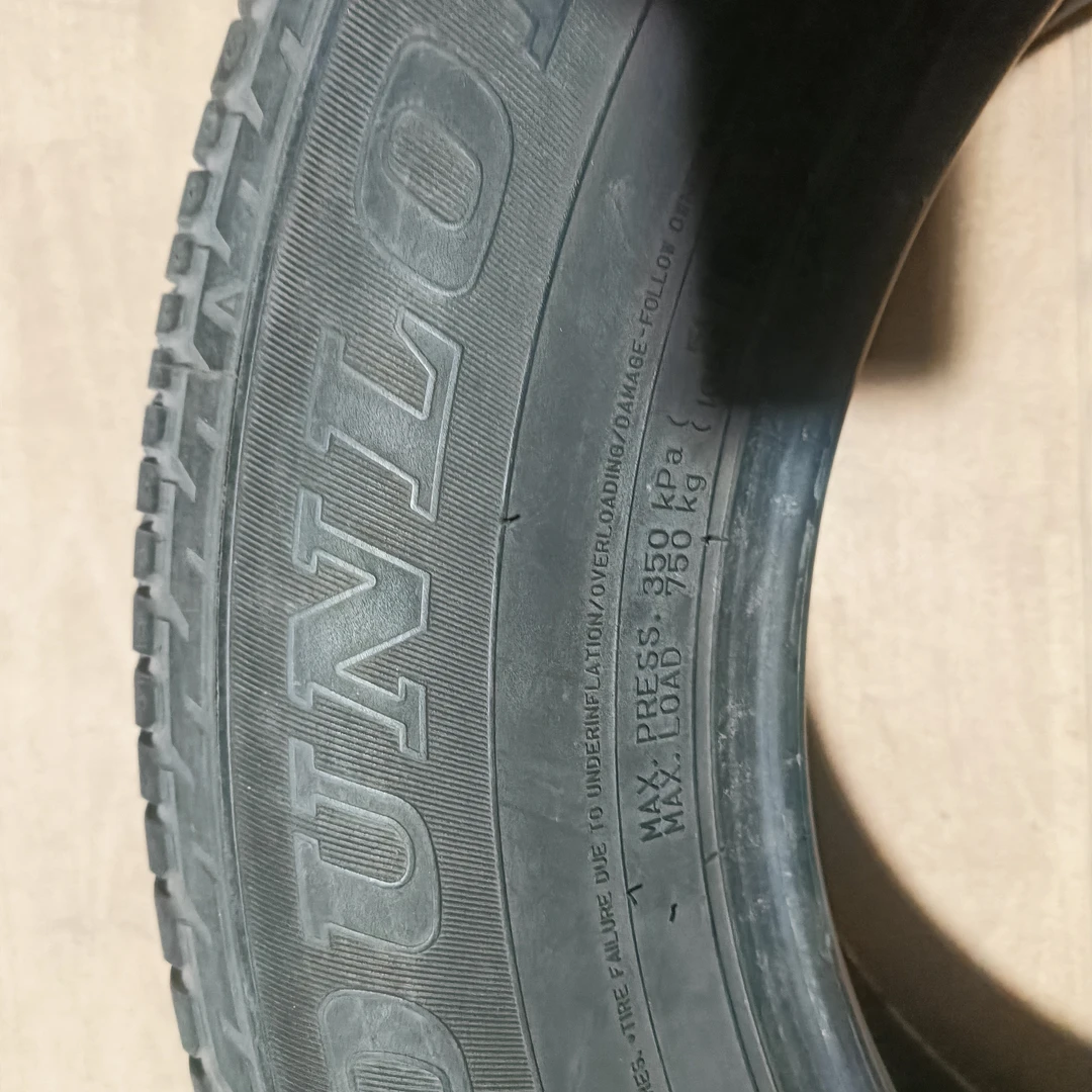 邓禄普轮胎215/65/16