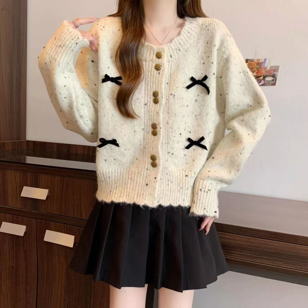 【051-100】秋冬款针织开衫