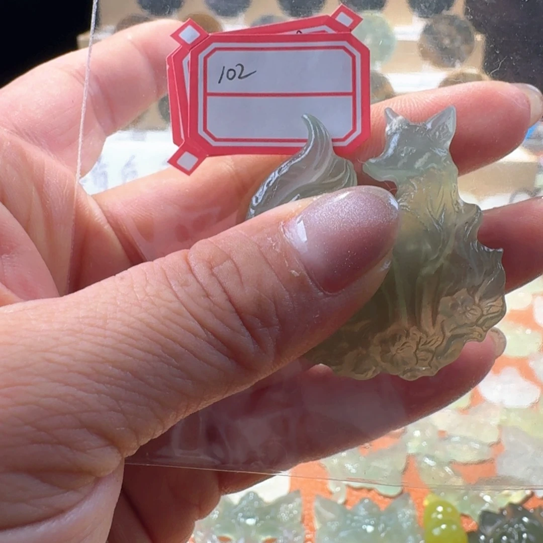 岫玉合金颈饰精美礼品