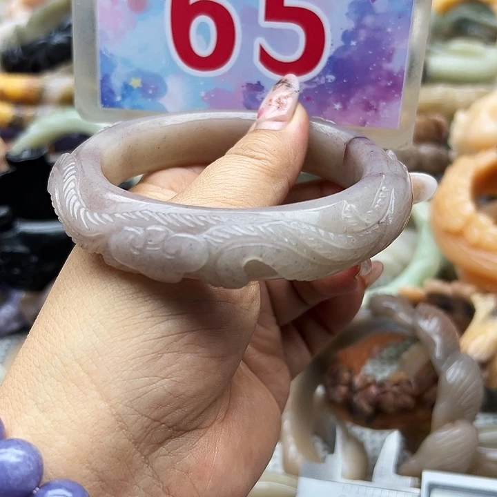 未镶嵌手镯石英岩玉