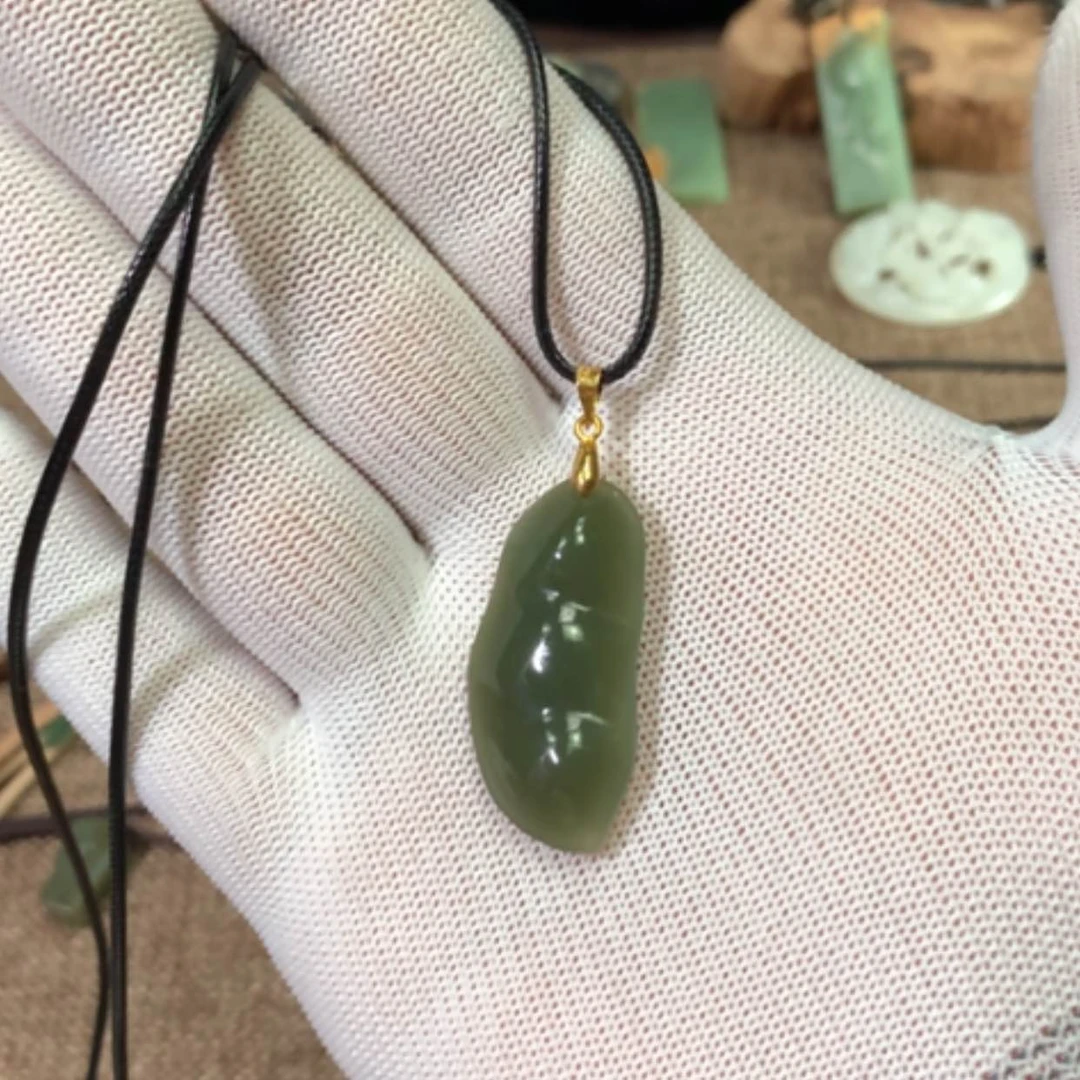 【闪购商品】岫岩老玉（透闪石质玉）未镶嵌颈饰