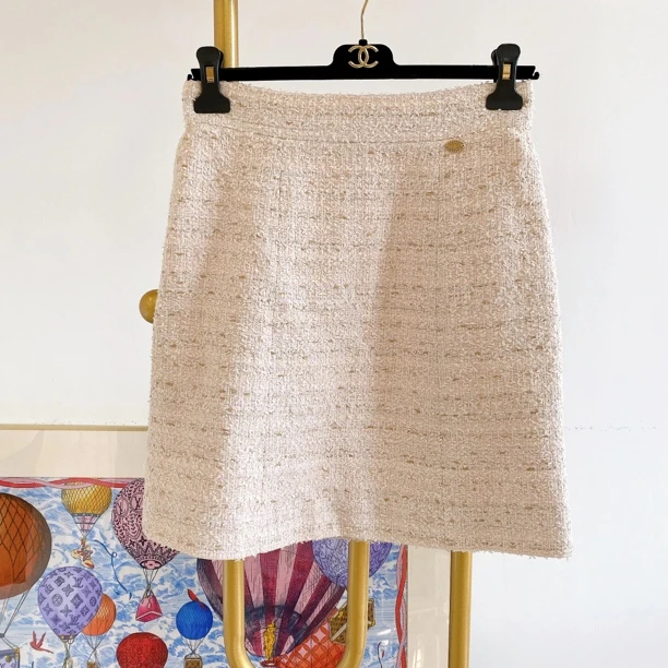 99新 Chanel/香奈儿 香奈儿粗花呢浅粉色短裙38码17296523