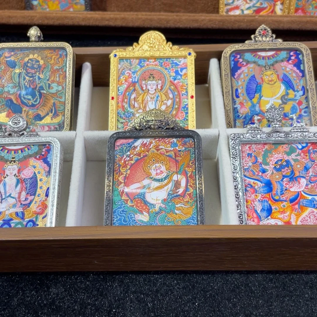 吊坠六选一价高者得