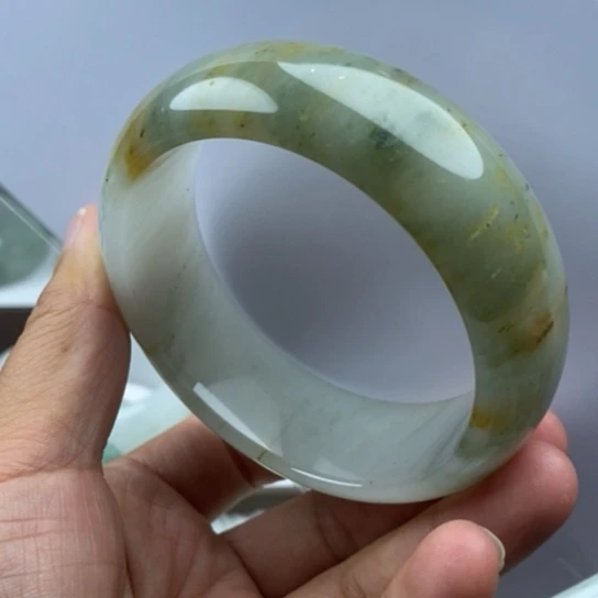 石英质玉(金丝玉)未镶嵌手镯