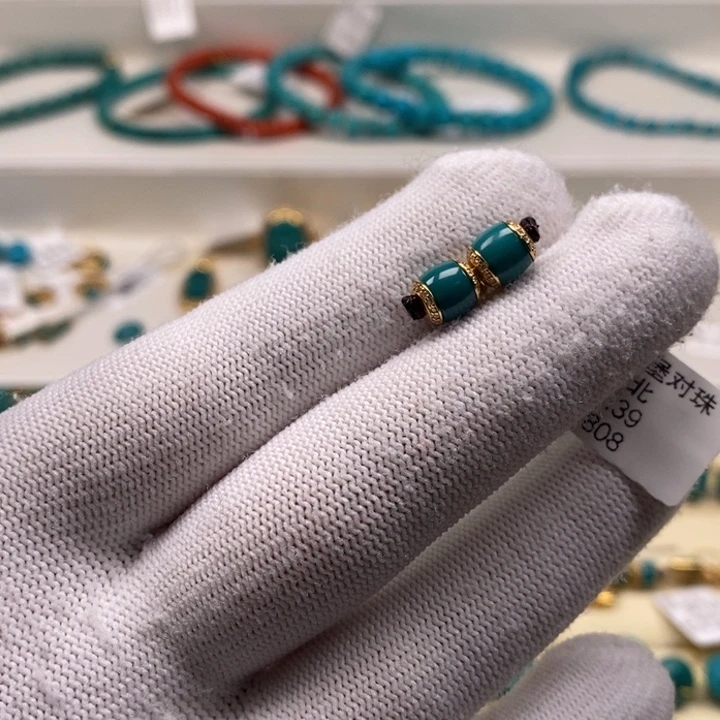 绿松石珠宝奇石18K金镶嵌