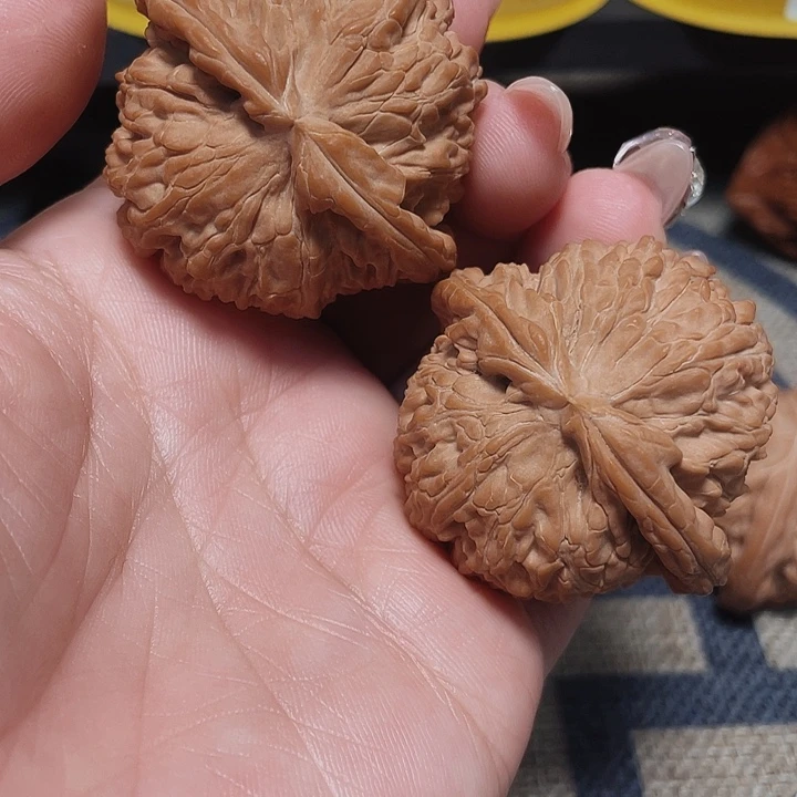 文玩核桃把件没****?白狮子44