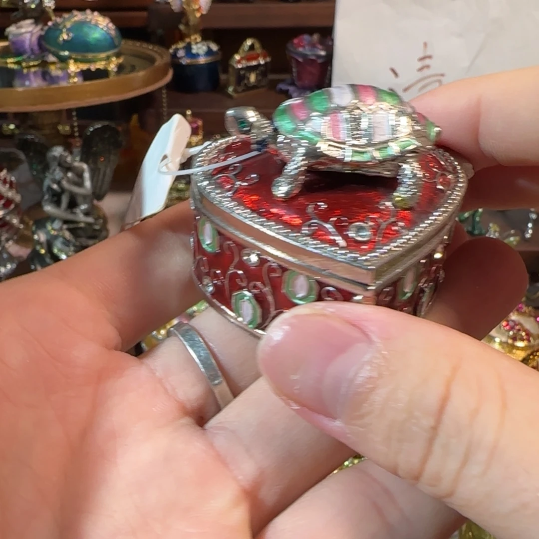 手工制品请勿吹毛求疵