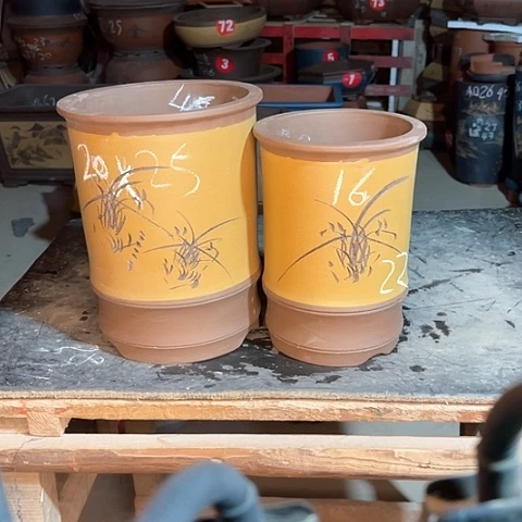 紫砂花盆竹节盆两个