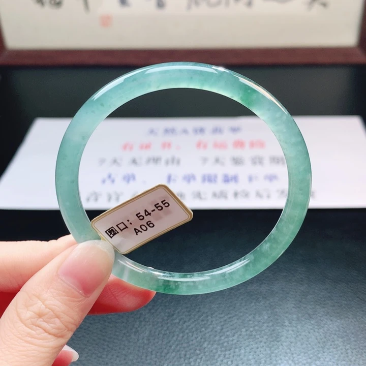 翡翠未镶嵌手镯翡翠手镯49