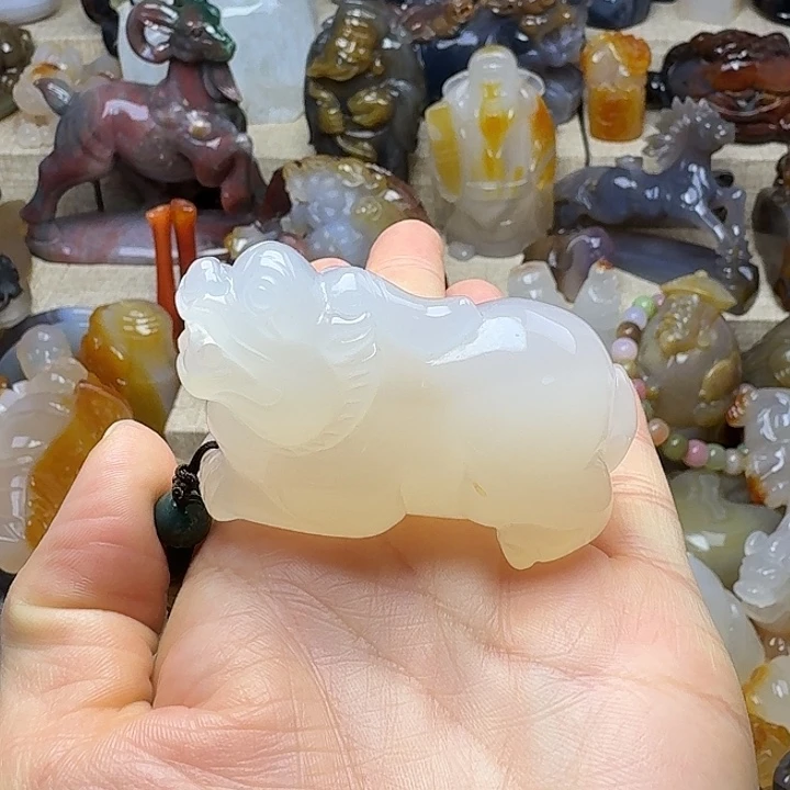 玛瑙/玉髓未镶嵌饰品