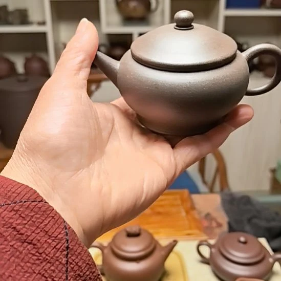 紫砂茶宠笠帽水平120cc手工制作青灰紫泥