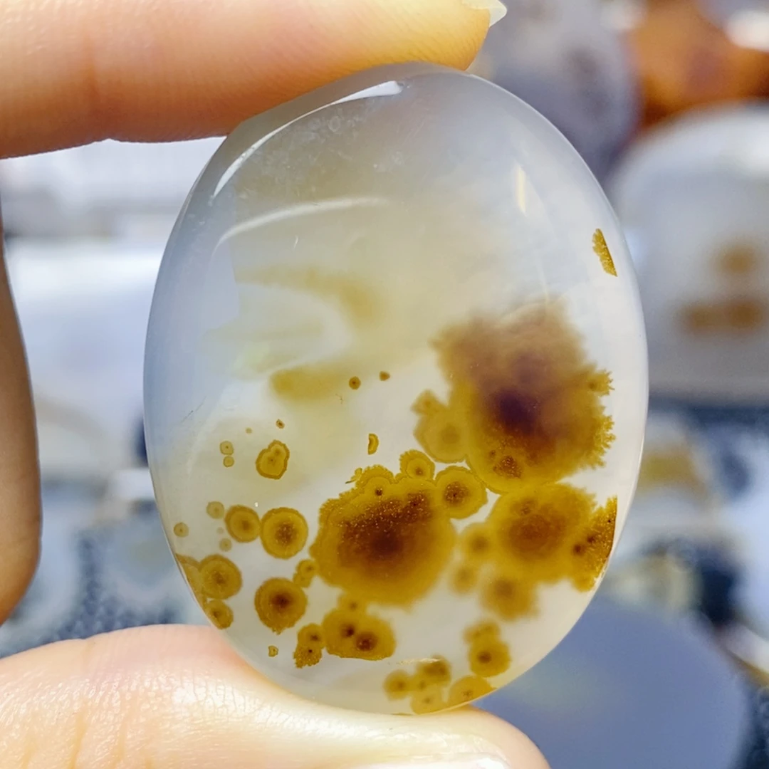 玛瑙/玉髓未镶嵌珠宝奇石