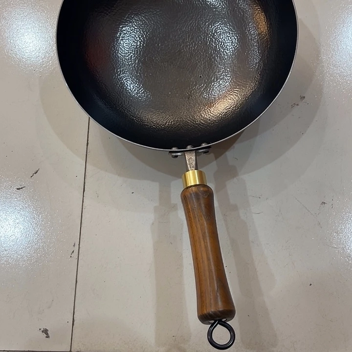 超***嘿熟铁30圆底炒锅微瑕特价不退不换